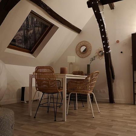Logement Cosy Renove Au Pied De La Cathedrale Avec Climatisation Reims Exterior foto